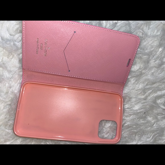 11 pro max case - Picture 4 of 4